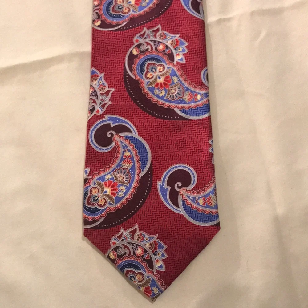 Geoffrey Beene Paisley SILK TIE - Picture 7 of 11